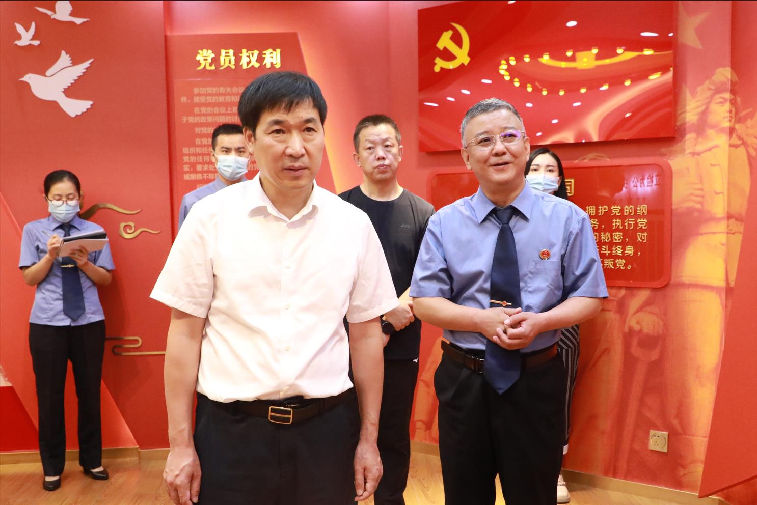 365bet日博娱乐_365视频游戏世界_bet28365365体育在线区委书记张农寿一行深入365bet日博娱乐_365视频游戏世界_bet28365365体育在线人民检察院调研指导工作